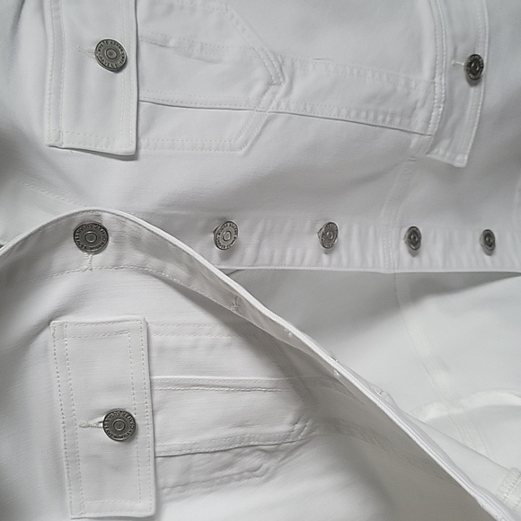 White susan graver super cute new jean jacket size extra large price firm!! - Picture 4 of 8